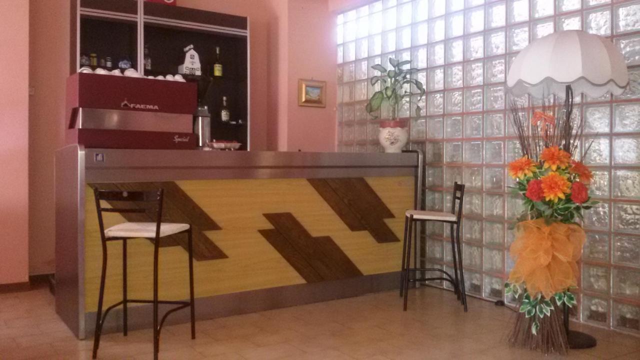 Hotel Le Vigne Contigliano Екстериор снимка