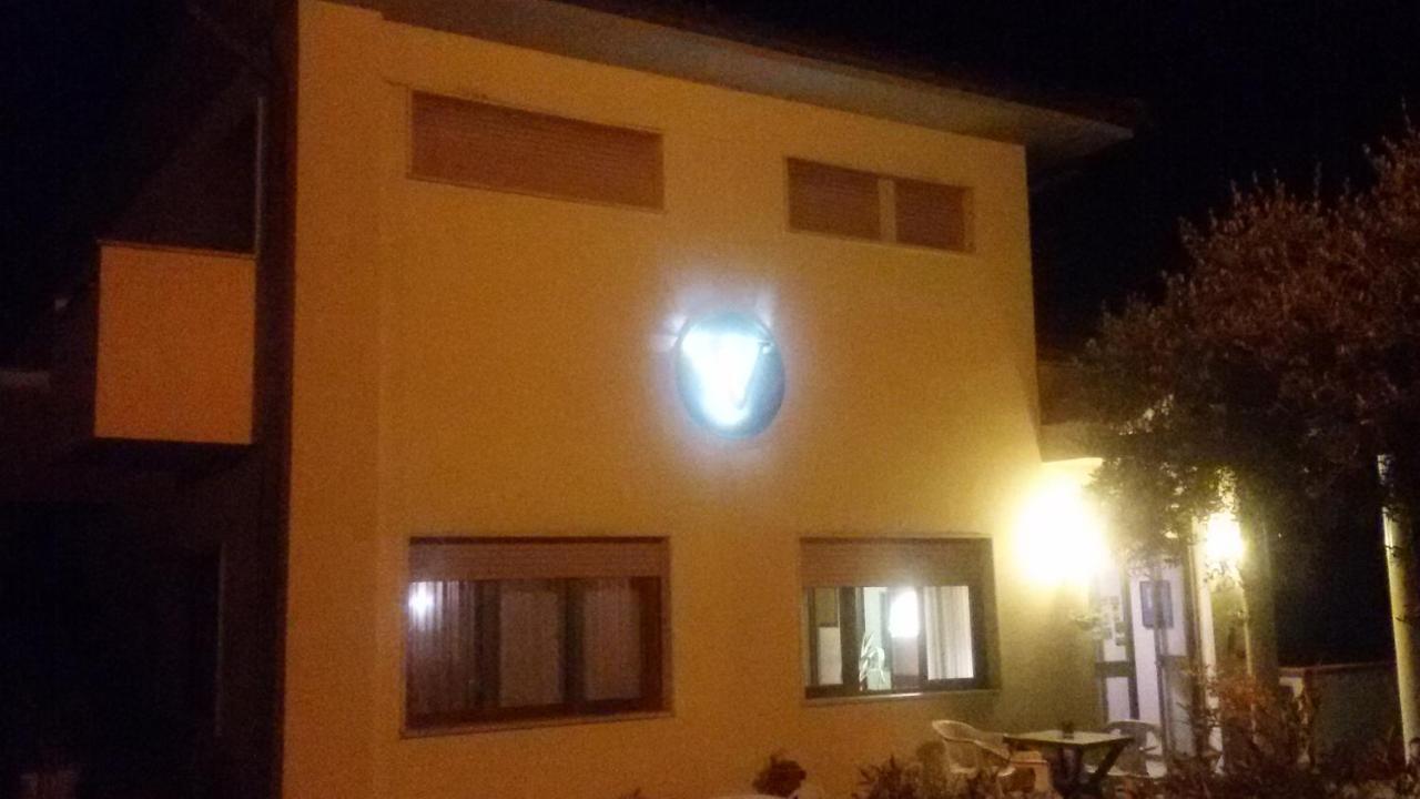 Hotel Le Vigne Contigliano Екстериор снимка