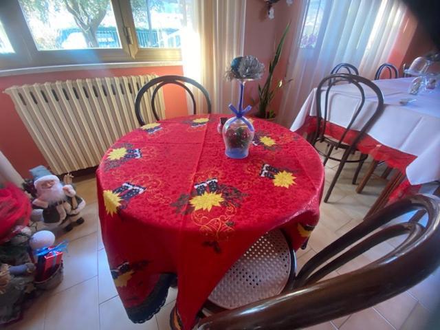 Hotel Le Vigne Contigliano Екстериор снимка